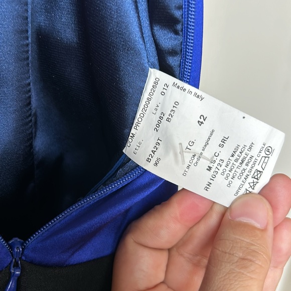 EMPORIO ARMANI 2-tone, cobalt blue silk top & black wool bottom dress size 6 - Picture 9 of 9